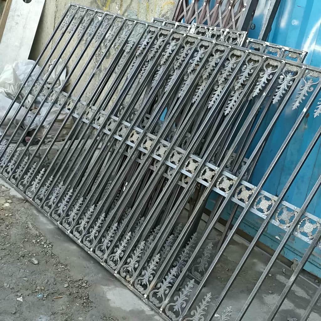 مقایسه حفاظ پنجره بازشو و ثابت برای انتخاب بهتر