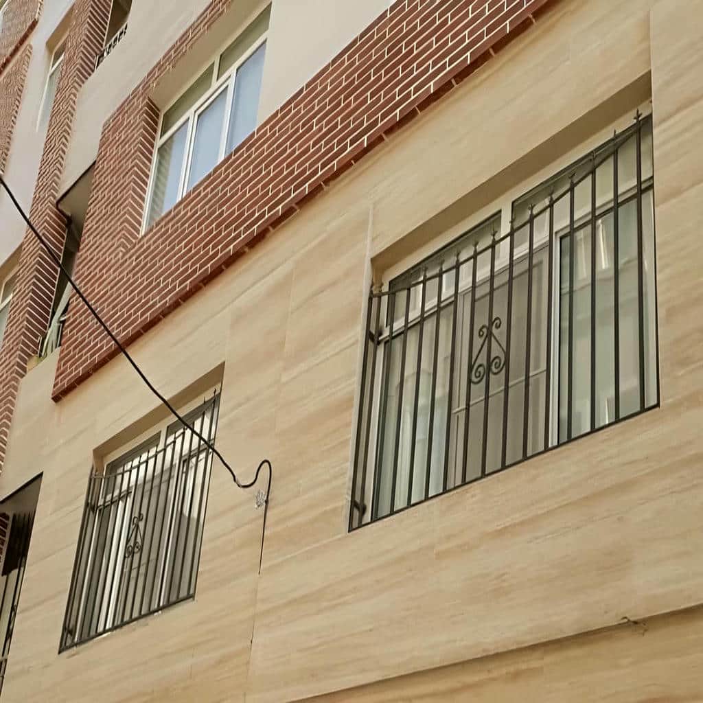 حفاظ پنجره با جوشکاری تمیز روی اتصال ها
