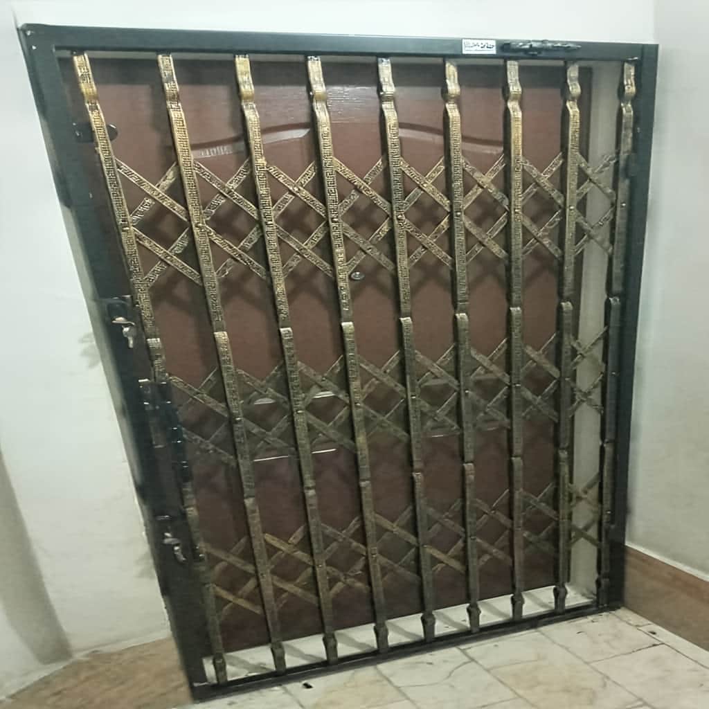 حفاظ آکاردئونی کم جا راهرو با ریل روان و چرخ مقاوم