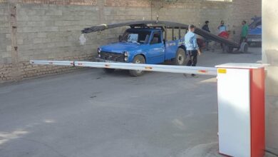 راهبند ورودی صنعتی کامیون رو با موتور دائم کار مقاوم