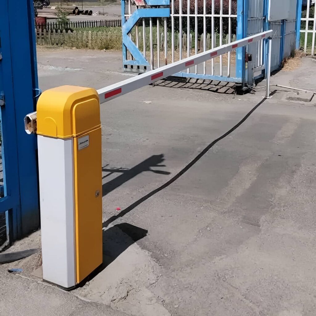 کنترل تردد خودرو با راهبند با موتور مناسب تردد روزانه