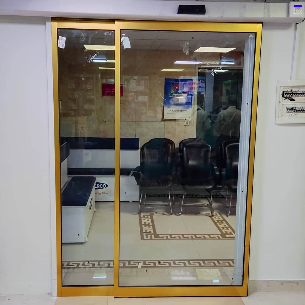 درب اتوماتیک شیشه ای فریم لس سکوریت با یراق مخفی مقاوم