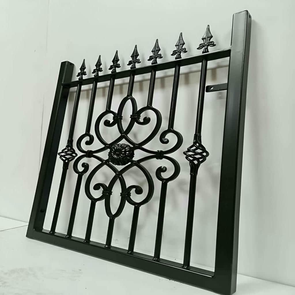 حفاظ پنجره رنگی کوره ای فرفورژه برای نمای تزئینی