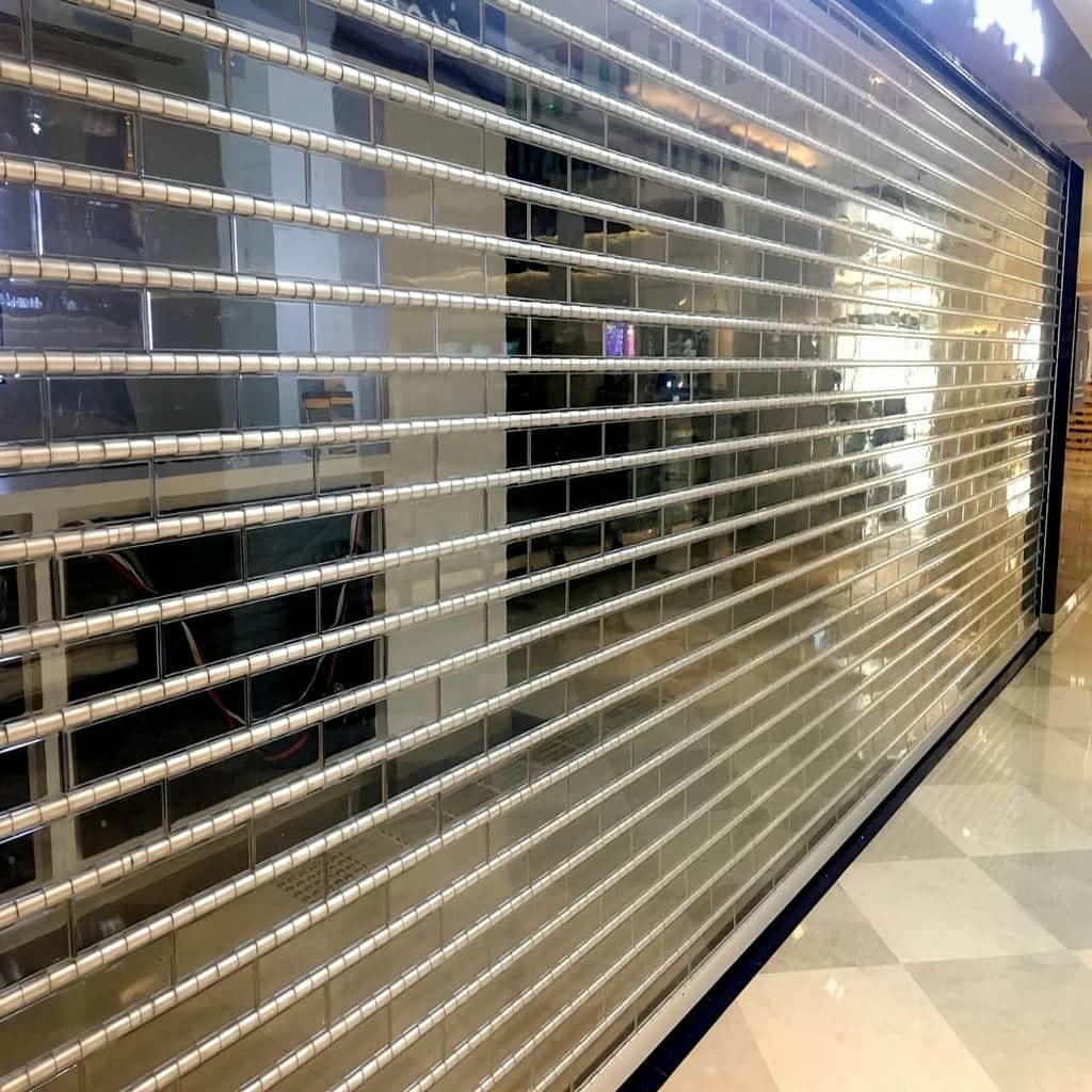 سفارش کرکره برقی رنگی نمای فروشگاه با بررسی رنگ نما