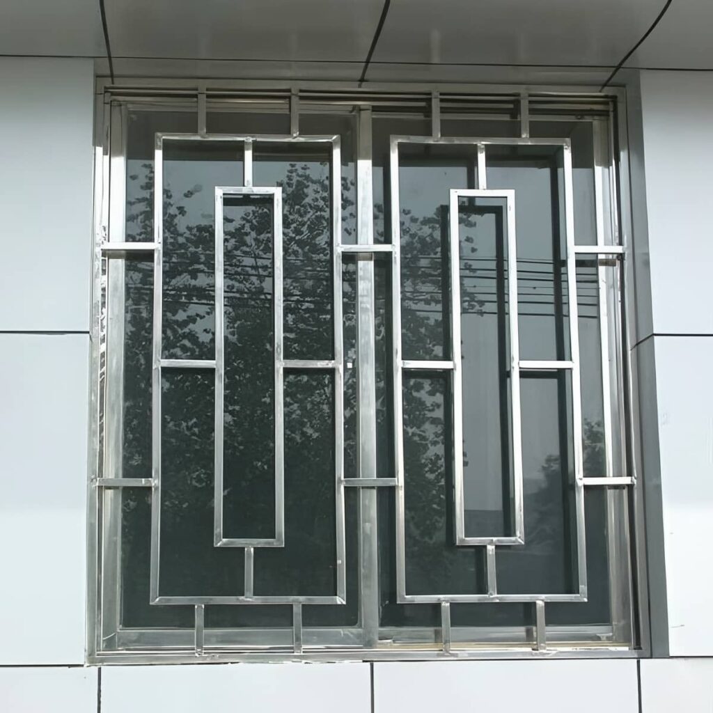 سفارش نرده پنجره ساده پروفیلی با رنگ ضدزنگ