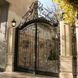 9 نمونه درب حیاط طرح چوب فلزی