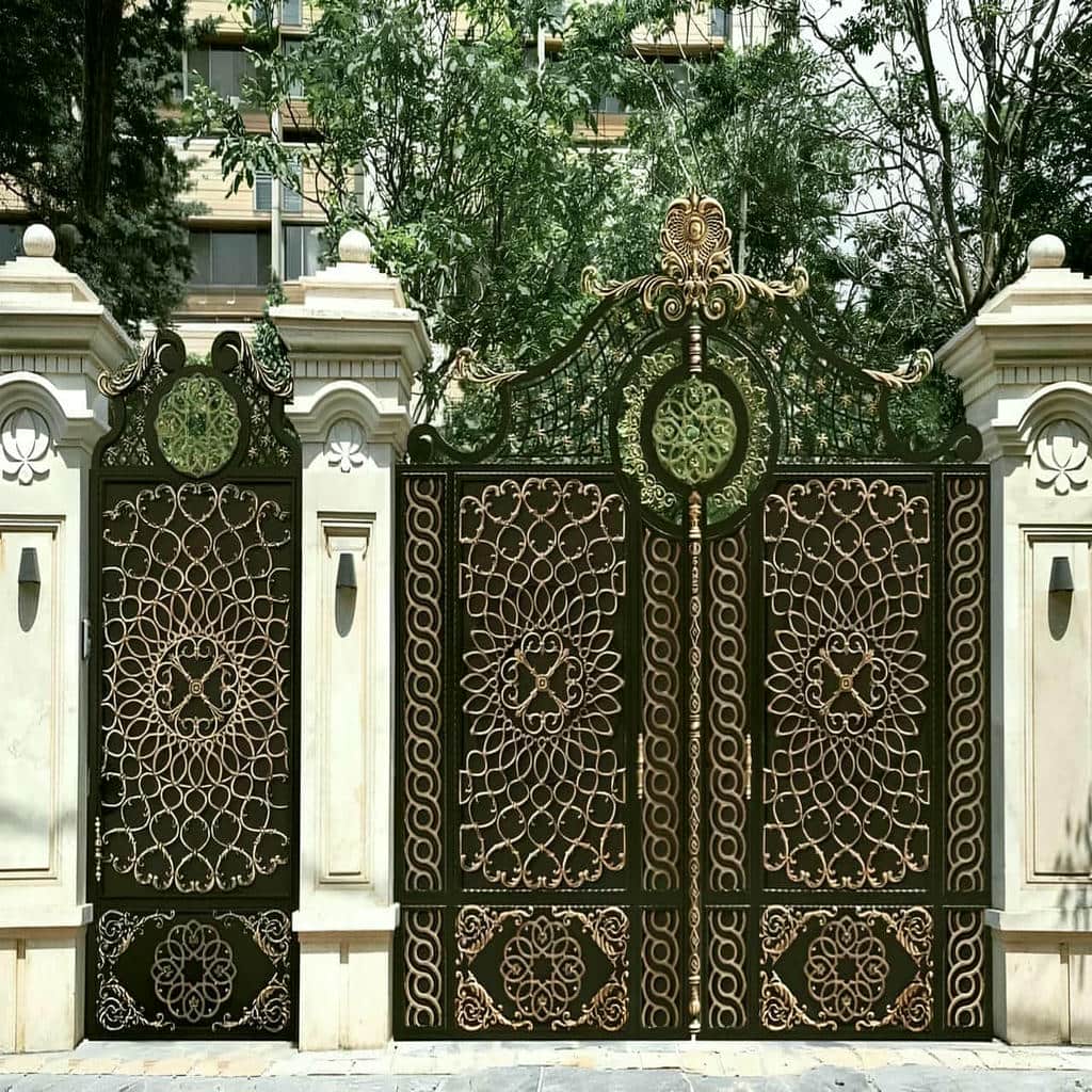 10 مدل درب حیاط پانل دار