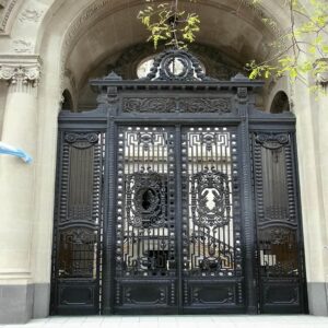 11 مدل درب فلزی مدرن پنل مشبک