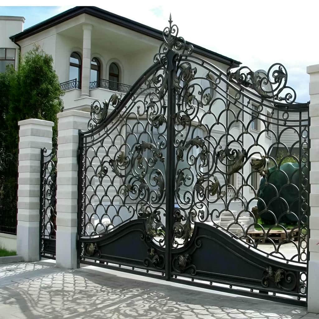 خرید درب حیاط طرح چوب فلزی برای نمای ویلایی