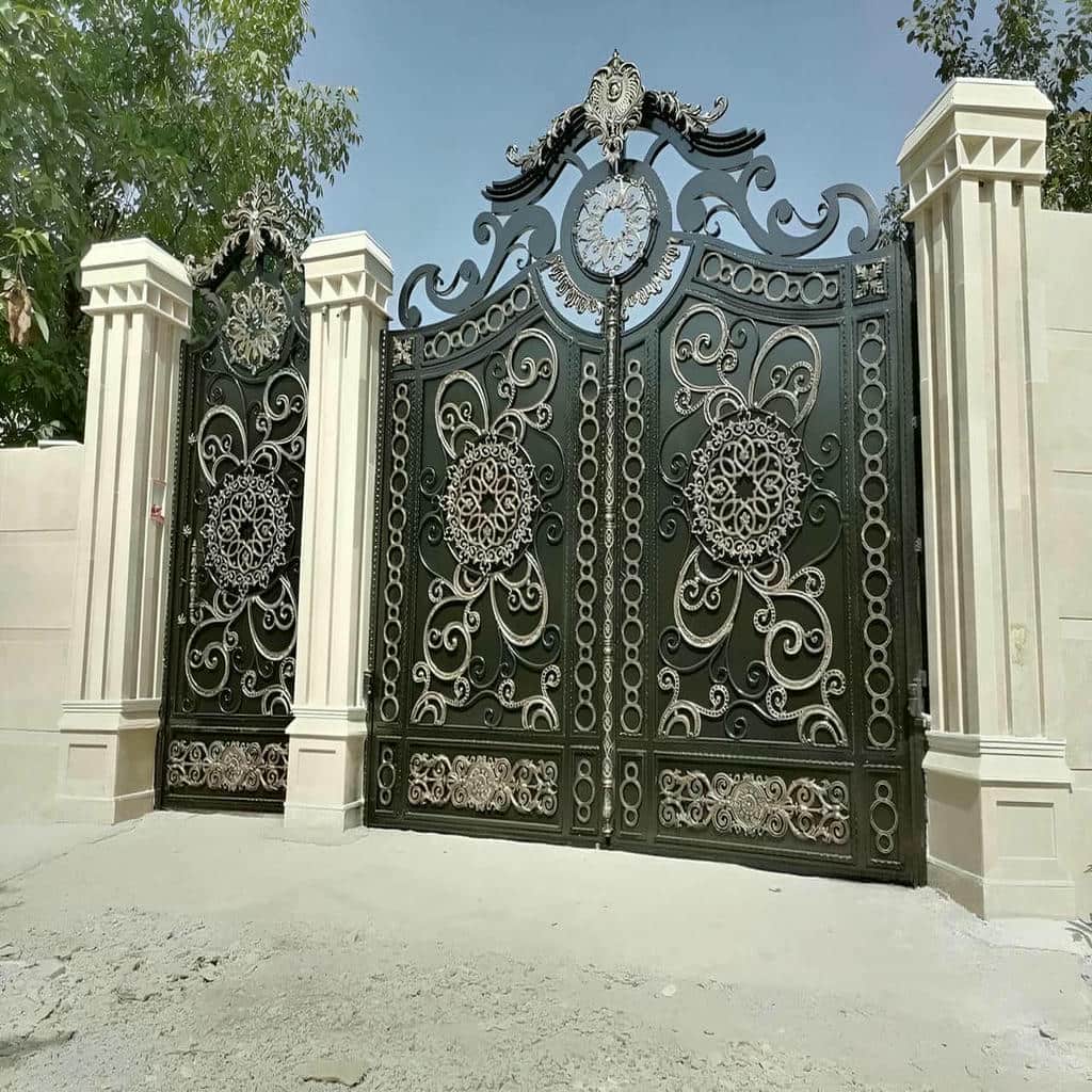 خدمات درب آهنی حیاط طرح مدرن برای ورودی پرتردد