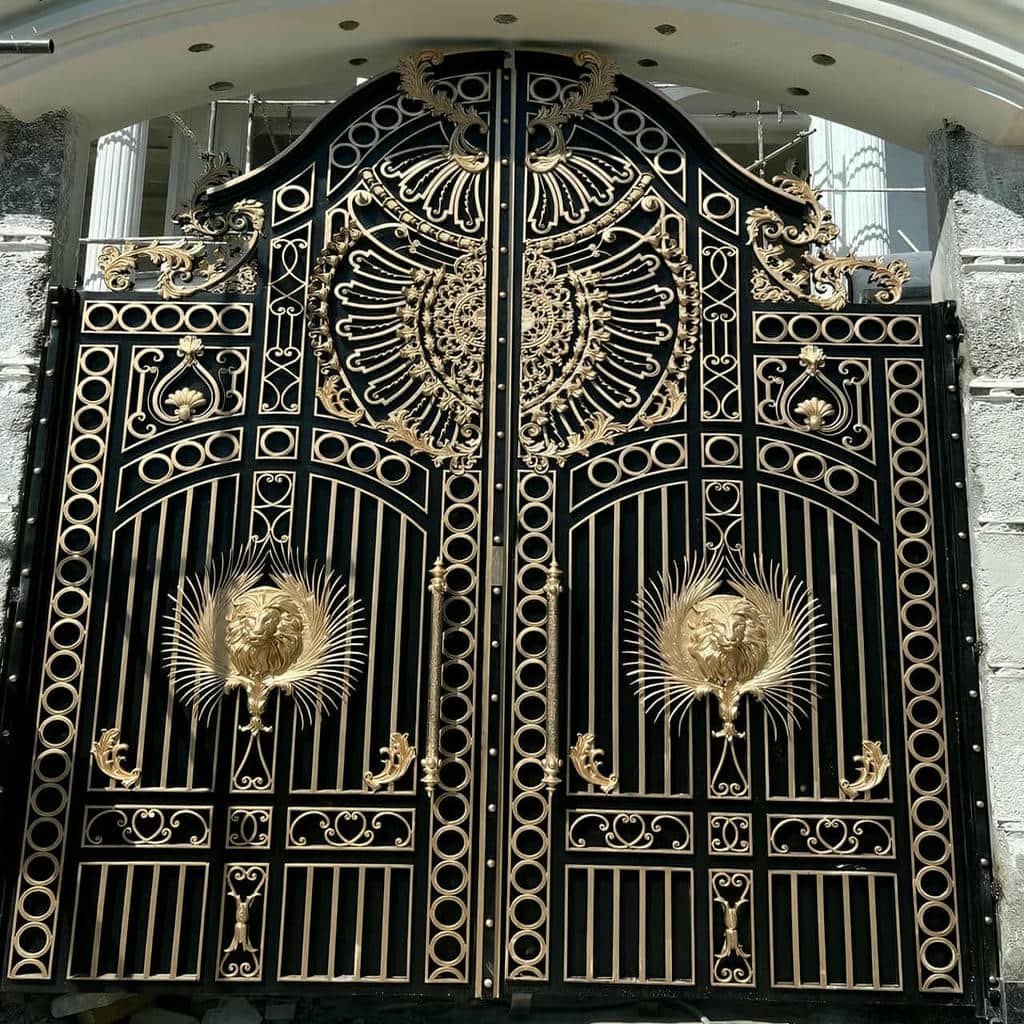 6 نمونه درب ویلا مدرن نمای سنگی
