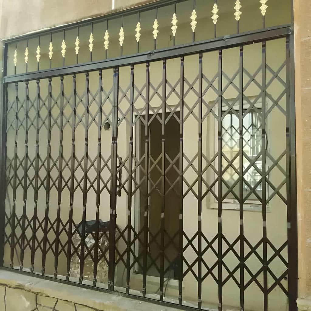 سفارش حفاظ پنجره فرفورژه گل نرده با رنگ ضدزنگ