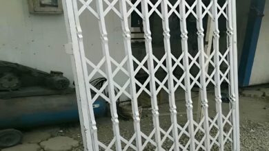 12 مدل درب آکاردئونی سفید طلایی