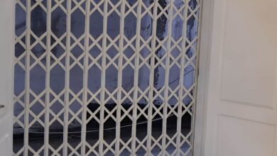 7 نمونه درب آکاردئونی چهار گل لوزی