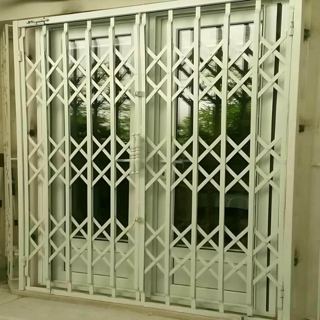 حفاظ ضربدری آکاردئونی با قطعات حرکتی