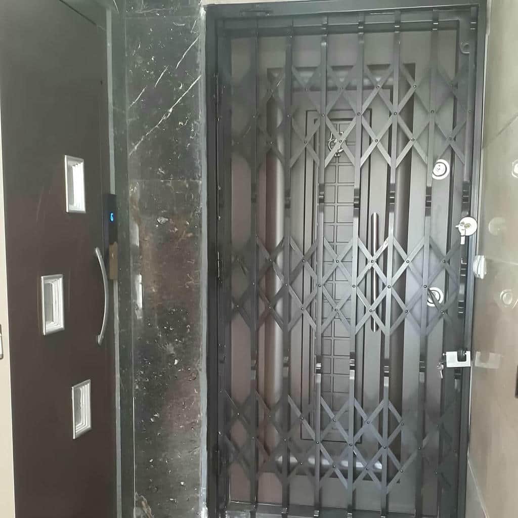 حفاظ ضربدری آکاردئونی با پوشش سطح مقاوم