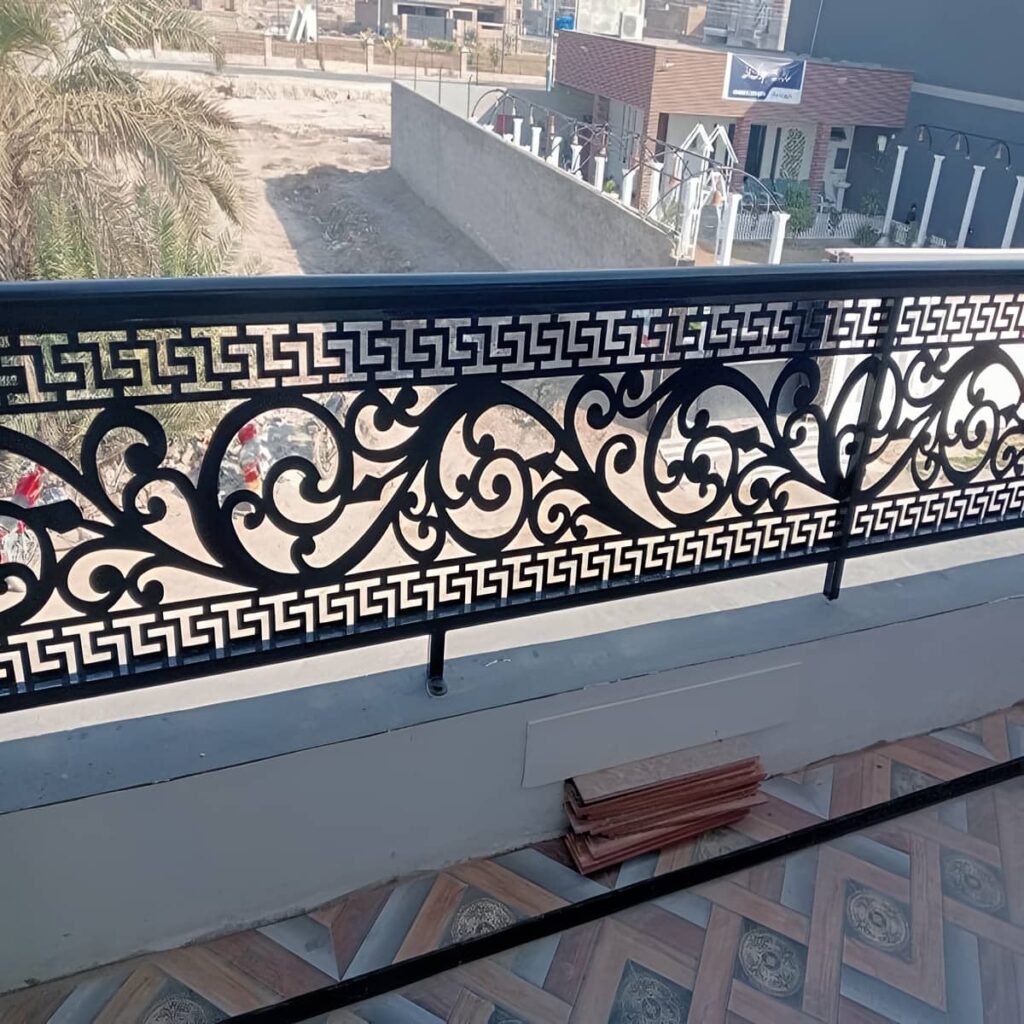 نرده بالکن ویلایی فلزی سفارشی نرده بالکن ویلایی فلزی سفارشی