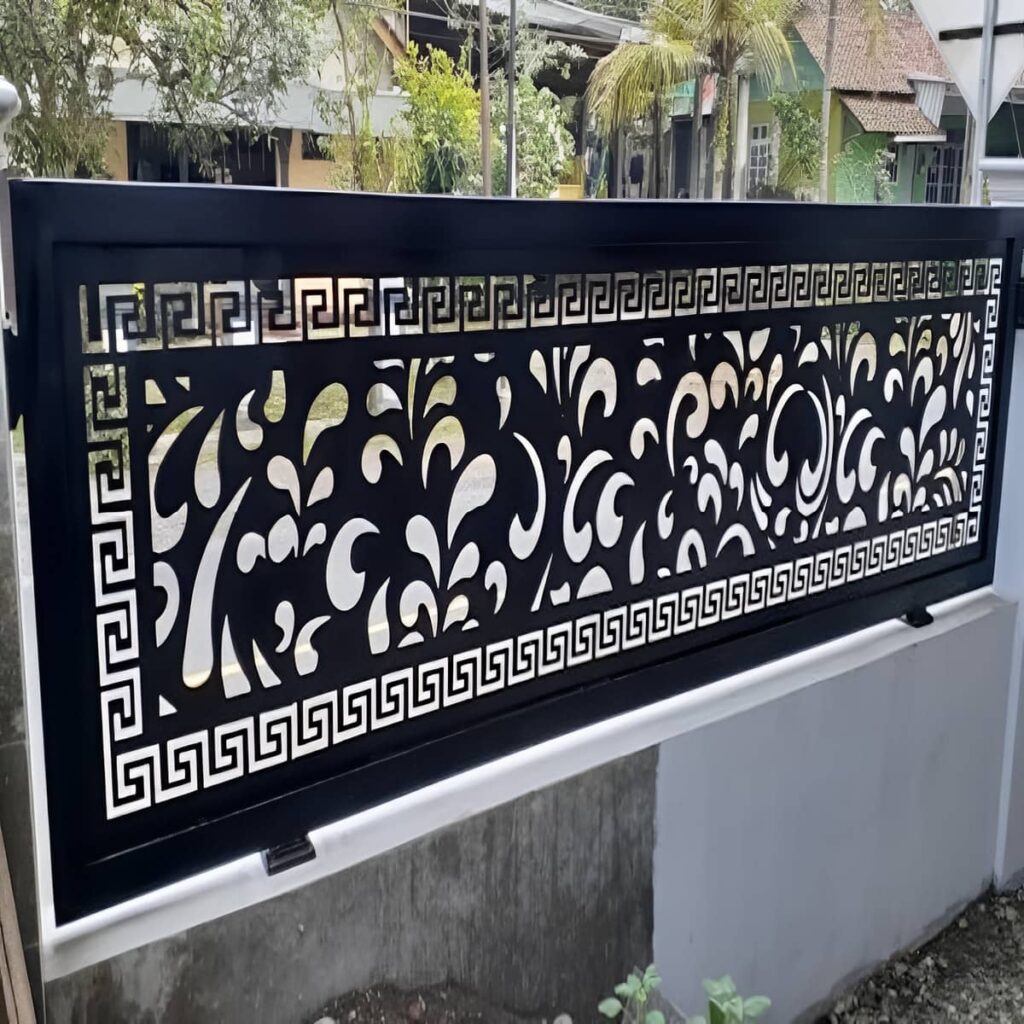 نرده بالکن استیل با پوشش سطح براق