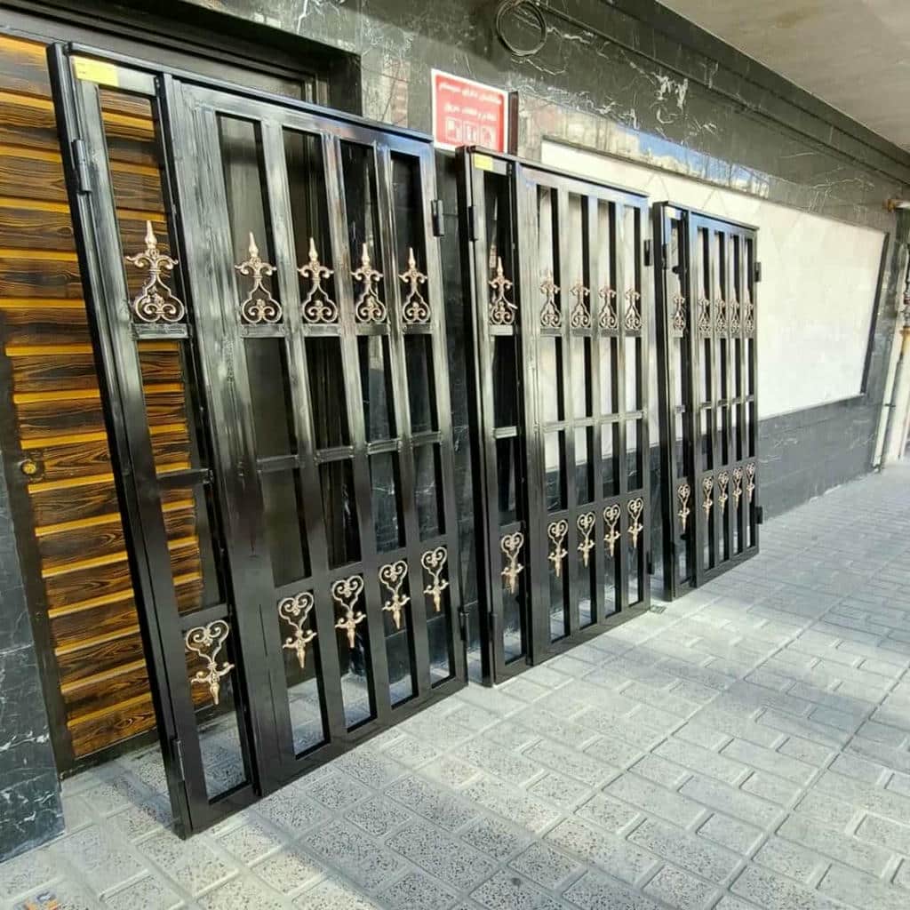 حفاظ کرکره ای طرح مدرن ساختمان
