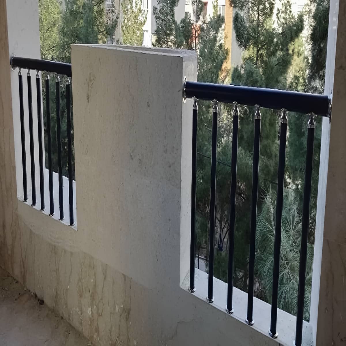 مرکز فروش نرده مدرن بالکن با قیمت مناسب برای بودجه اقتصادی