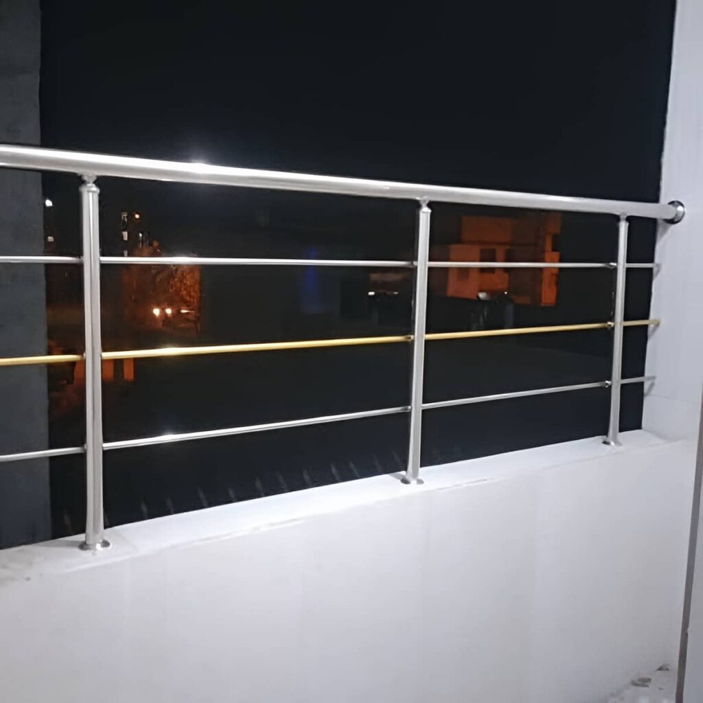 نرده پله مدرن مناسب نمای داخلی مدرن