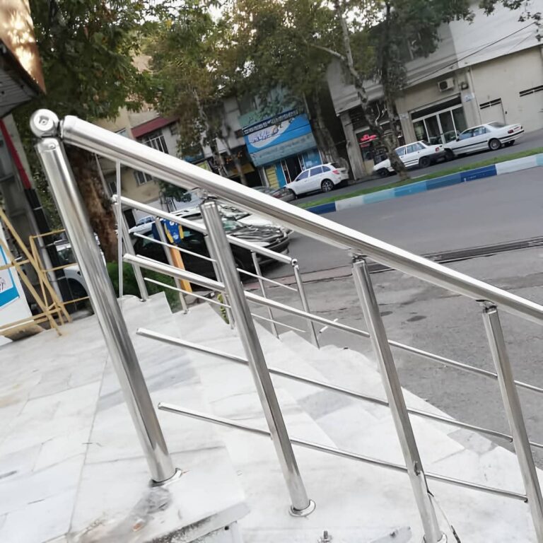 نرده تراس فلزی برای دهانه های بزرگ نرده تراس فلزی برای دهانه های بزرگ