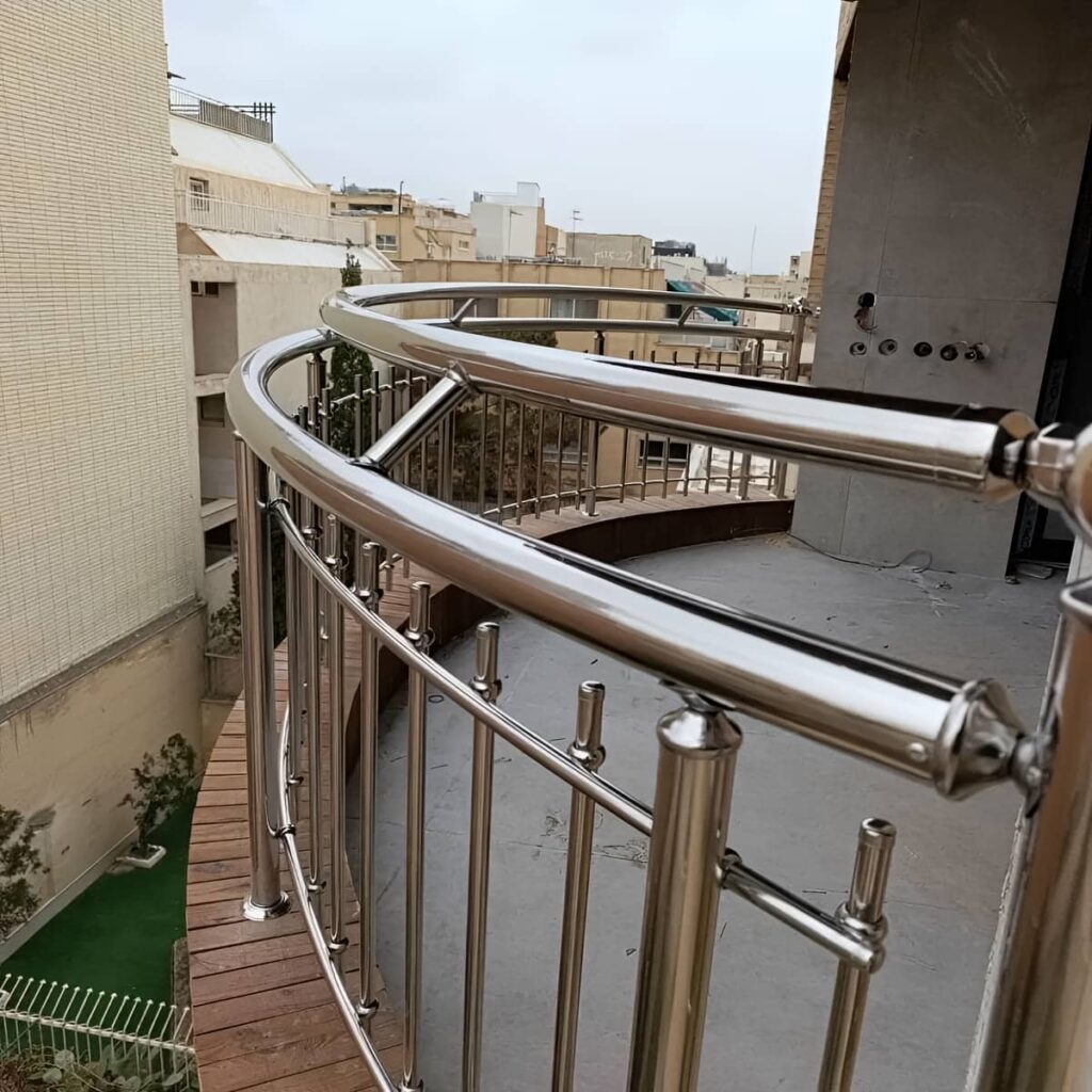 نرده مدرن بالکن با ابعاد سفارشی