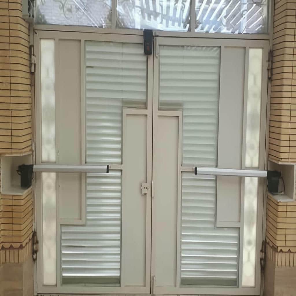 جک پارکینگی با موتور درب پارکینگ جک پارکینگی با موتور درب پارکینگ