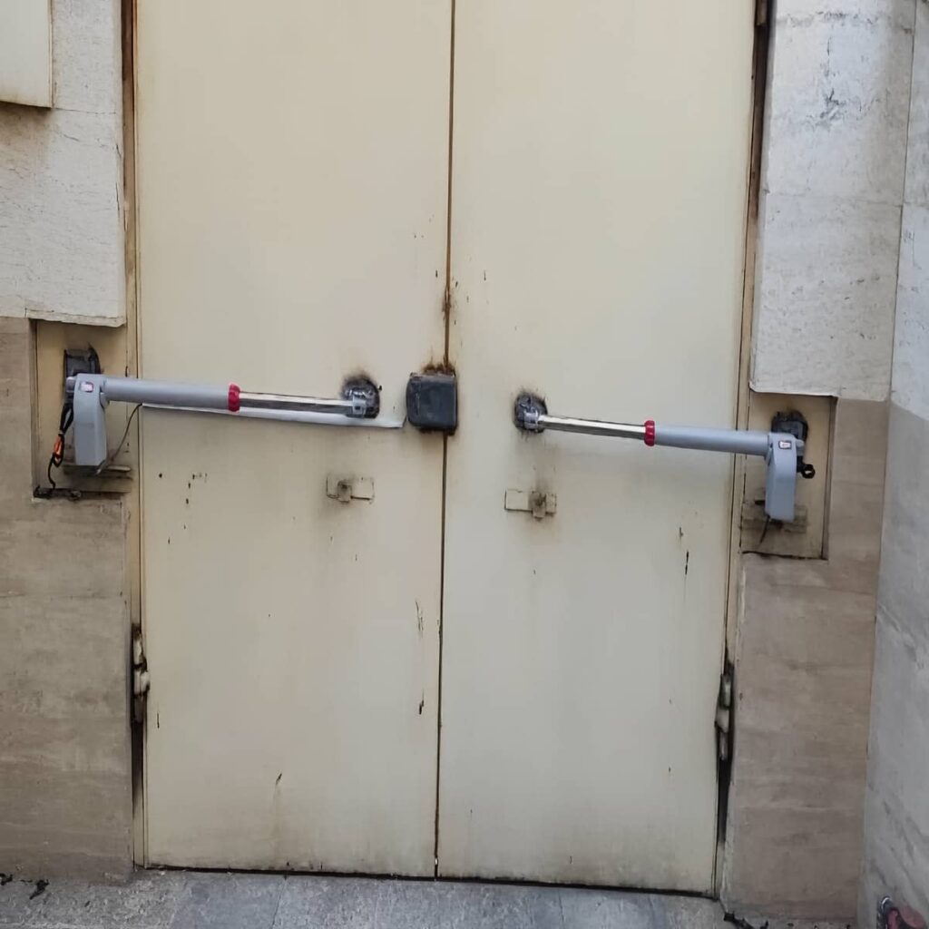 موتور درب پارکینگ همراه کنترل ورودی