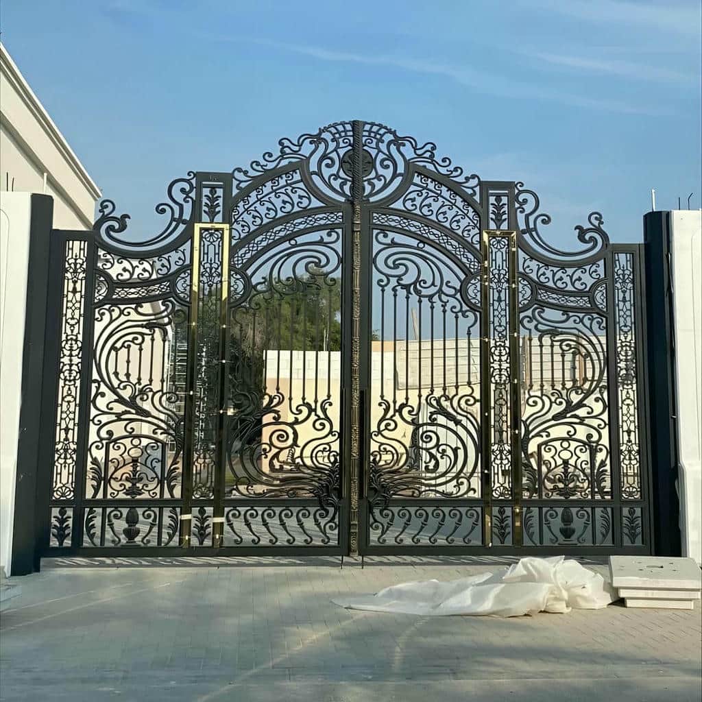 درب پارکینگ آهنی با پوشش سطح باکیفیت