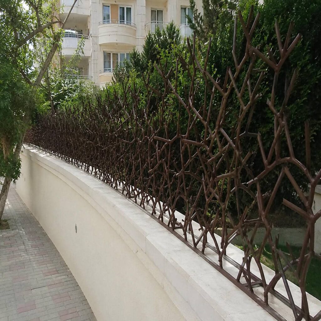 حفاظ دیوار لیلیوم