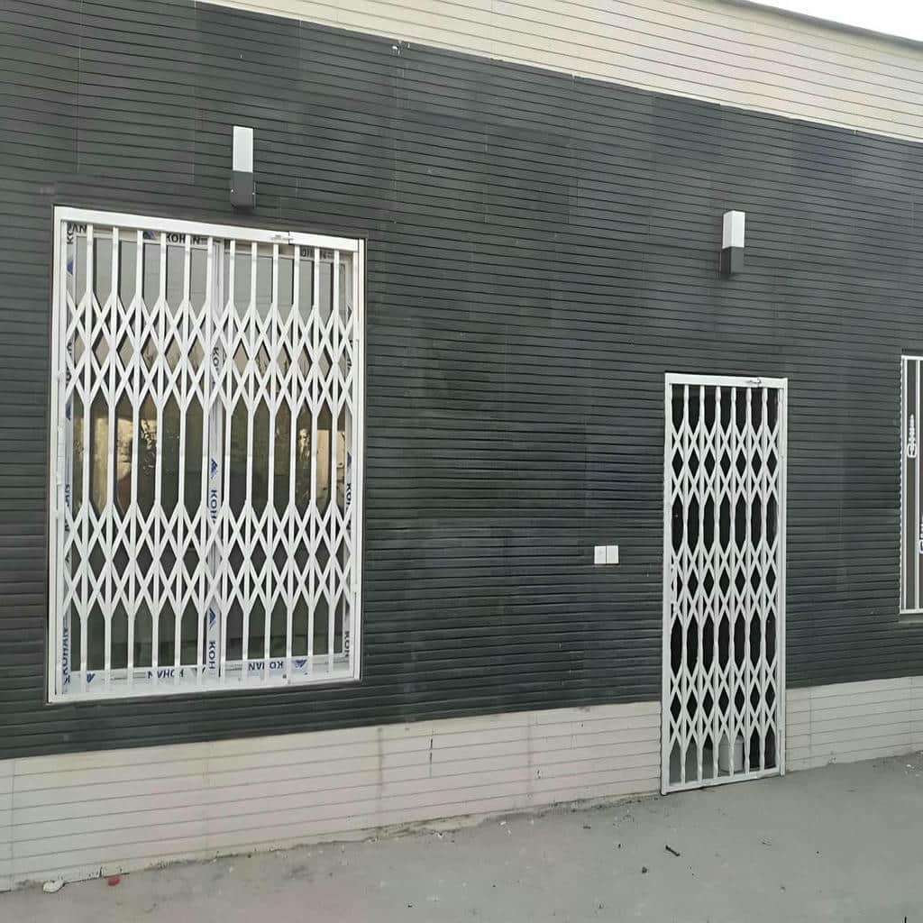 حفاظ پنجره متحرک با قطعات اتصال حفاظ پنجره متحرک با قطعات اتصال