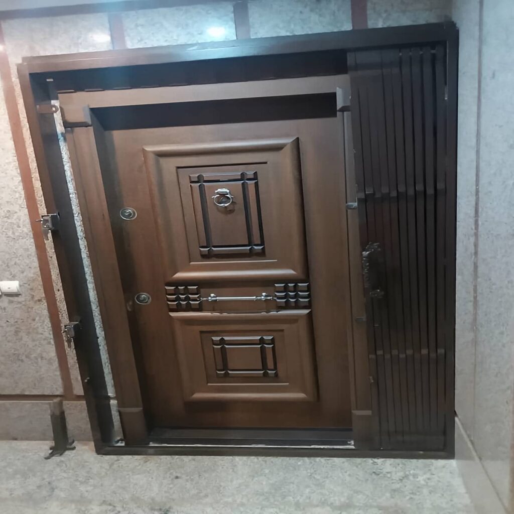 جزئیات قفل توکار محافظ فلزی آپارتمانی