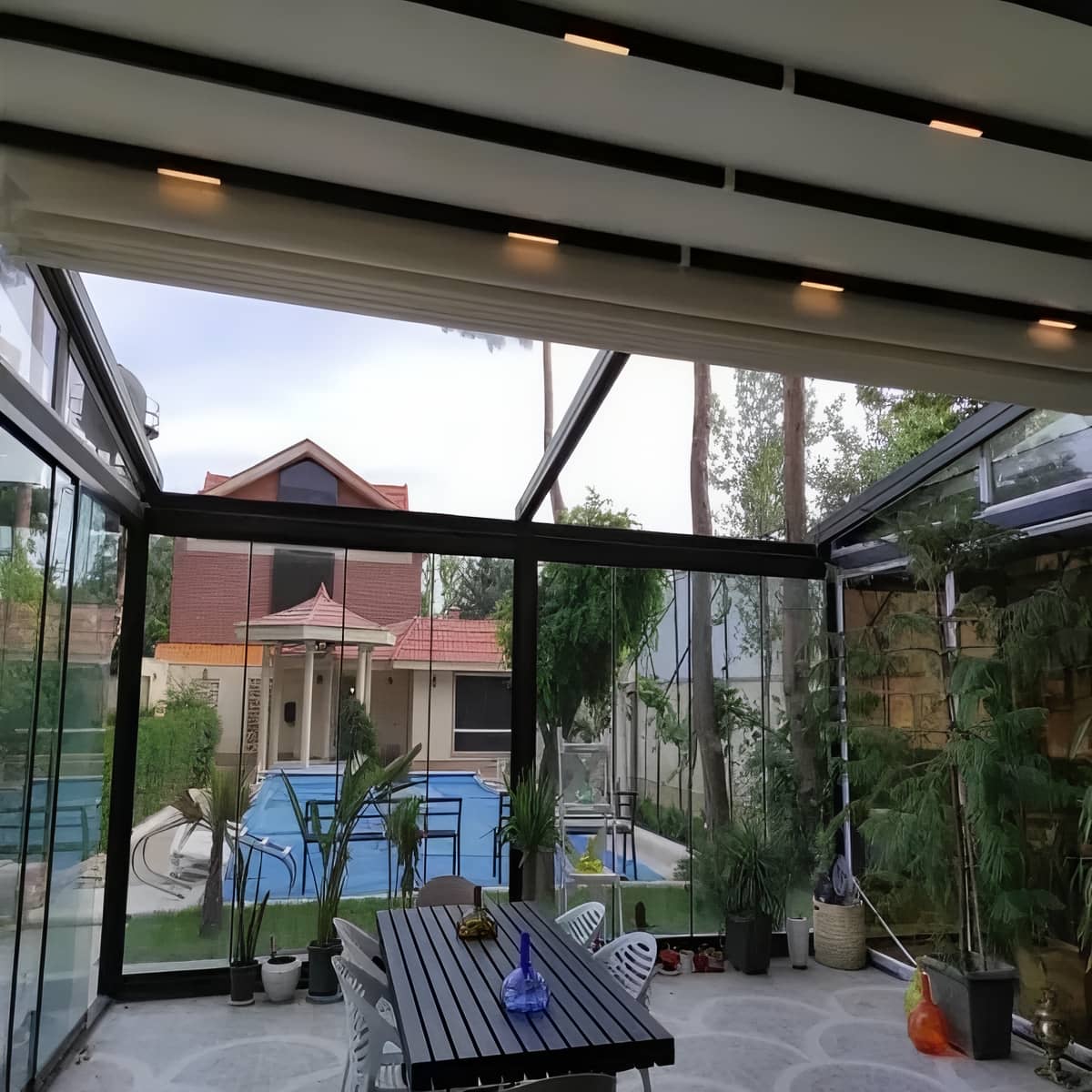 سایبان برقی کرم بالای ورودی باریک استان مازندران