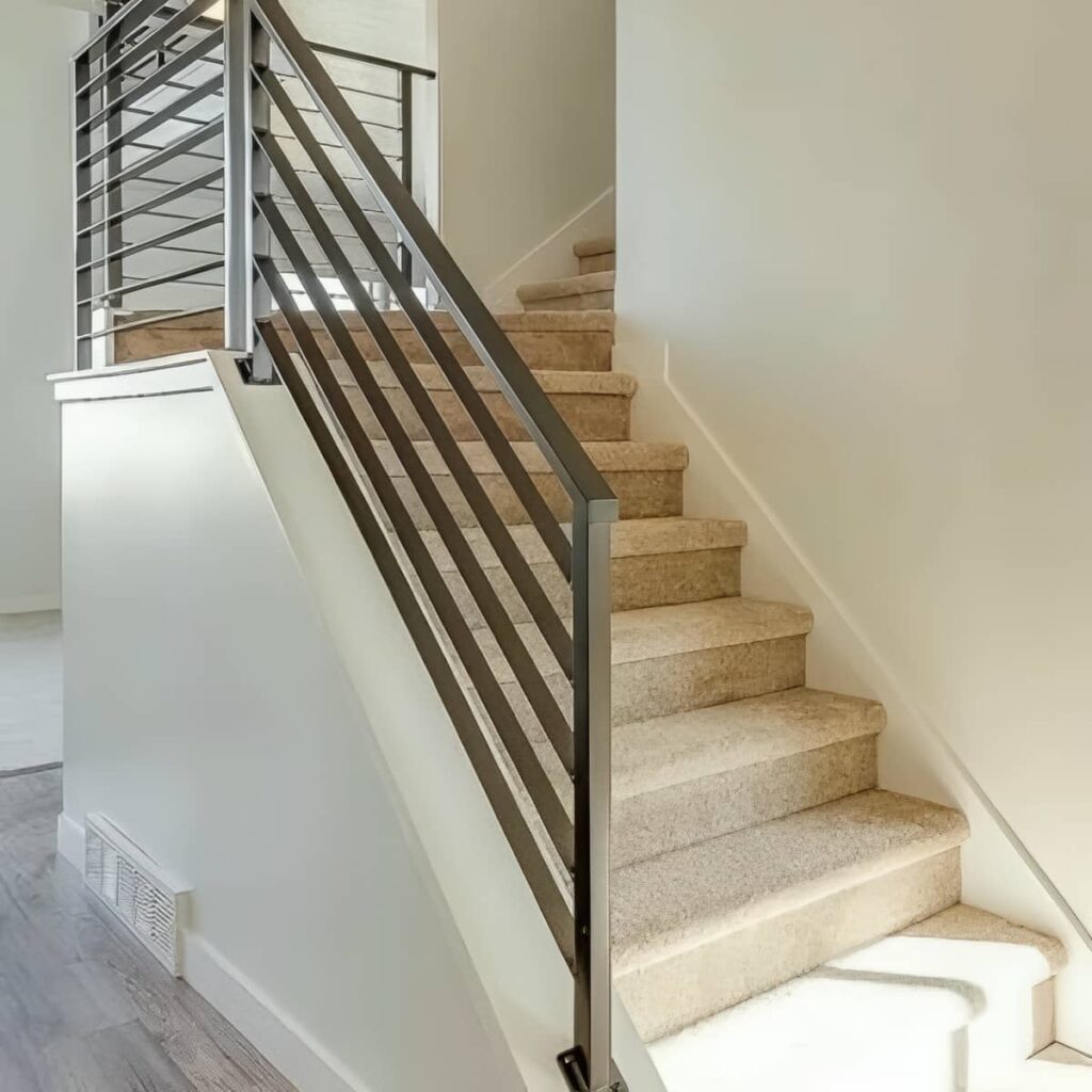 هندریل دیواری نقره ای در استان آذربایجان غربی هندریل دیواری نقره ای در استان آذربایجان غربی