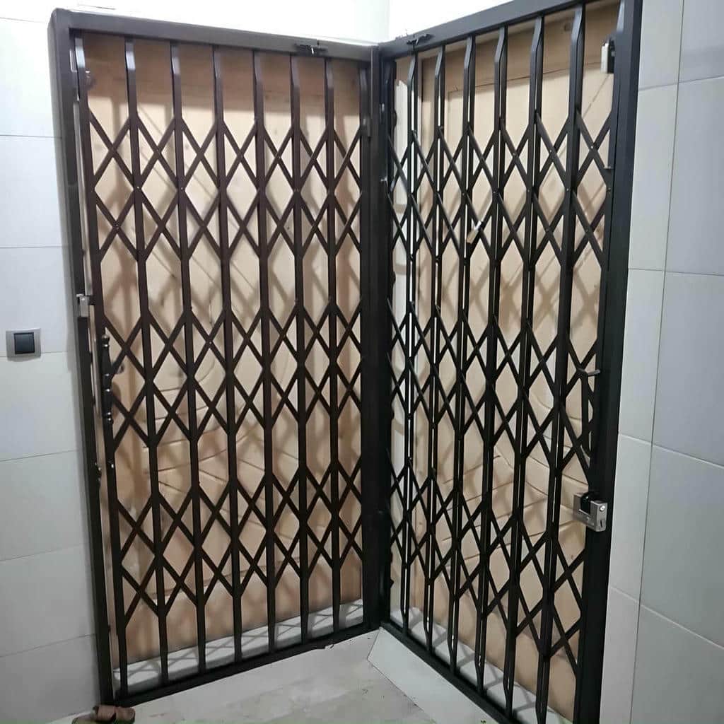 مرکز فروش حفاظ درب آکاردئونی قفل‌دار در بندرعباس و حومه